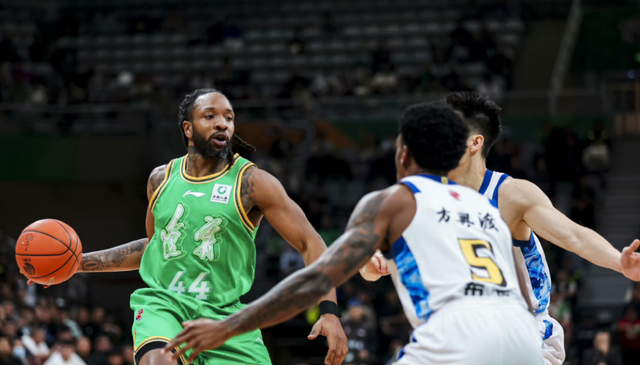 世界杯官网入口-辽宁男篮VS四川!新帅上演首秀,赵继伟确定出战,央视直播